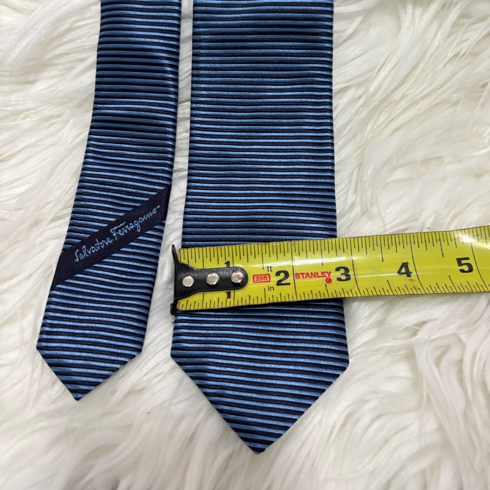 SALVATORE FERRAGAMO Men's Striped Silk Tie - Picture 5 of 5